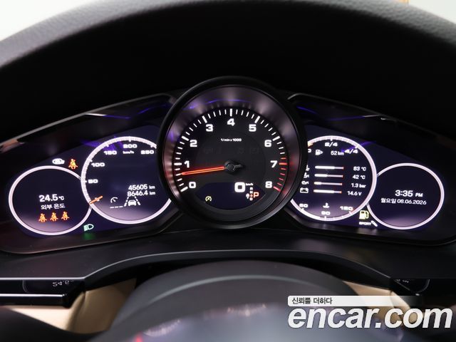 Porsche Cayenne 2023 — photo 10