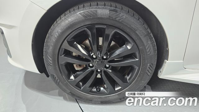 Kia Canival 2017 — photo 5