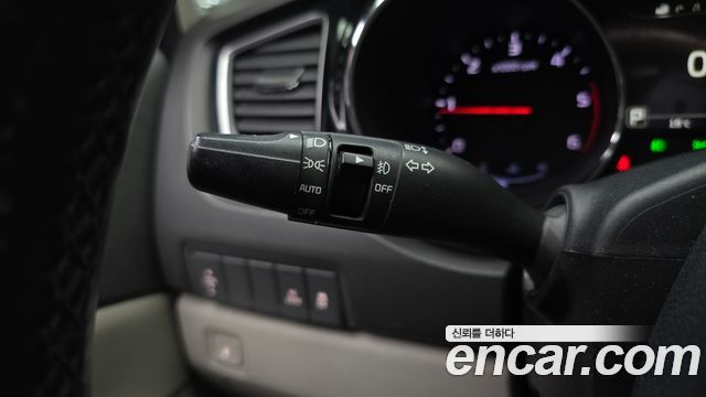 Kia Canival 2017 — photo 16