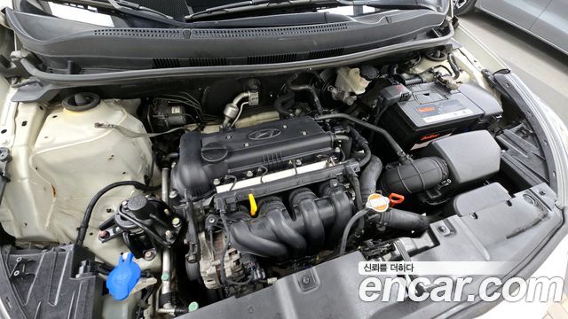 Hyundai Accent 2011 — photo 6