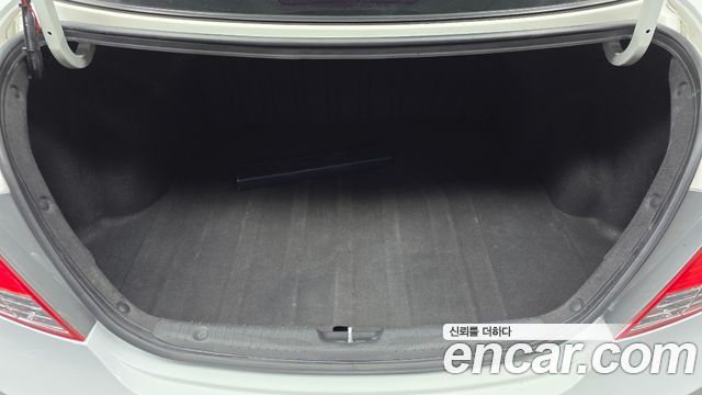Hyundai Accent 2011 — photo 20