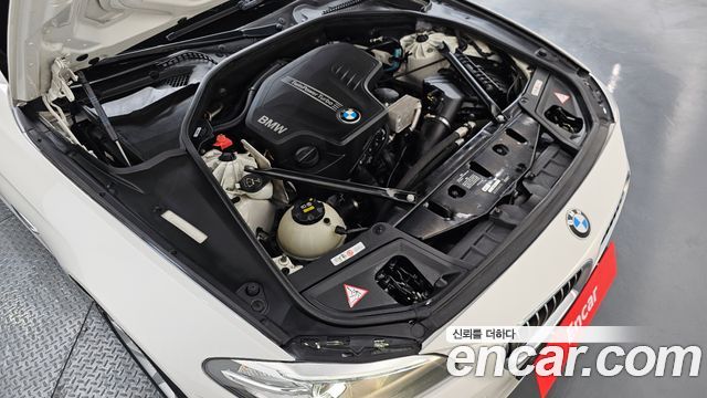 BMW 5-Series 2015 — photo 6