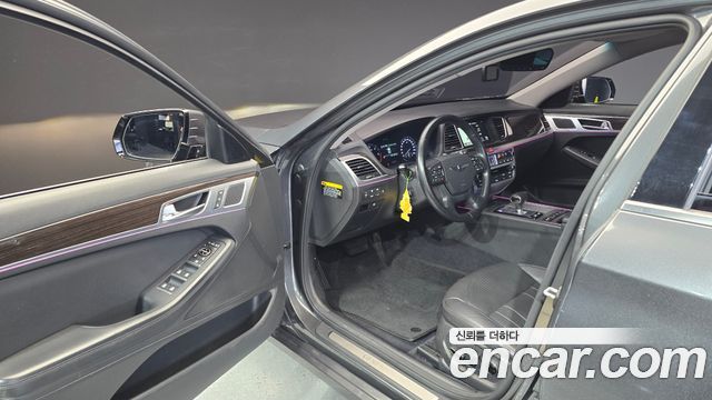 Genesis G80 2019 — photo 10