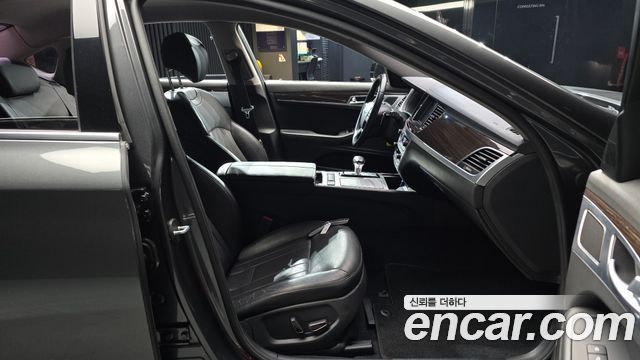 Genesis G80 2019 — photo 11