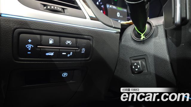 Genesis G80 2019 — photo 17
