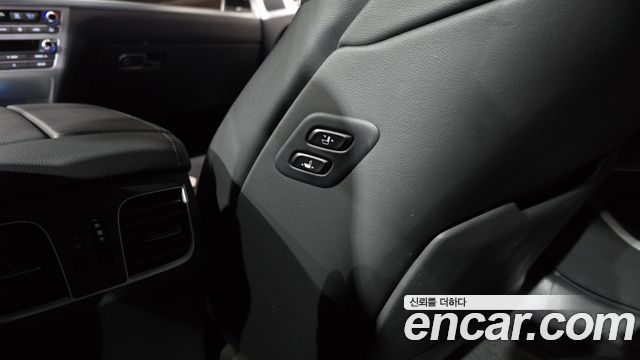 Genesis G80 2019 — photo 19