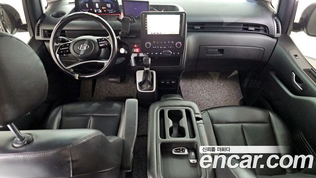 Hyundai Staria 2022 — photo 7