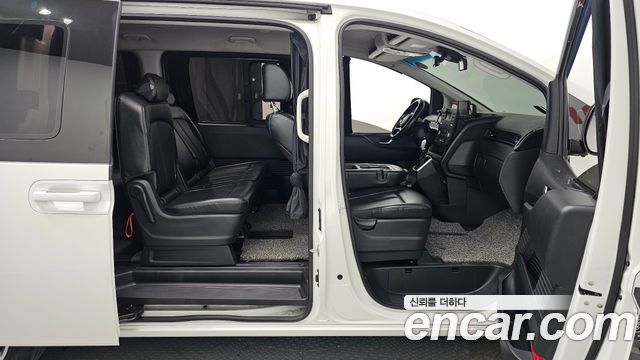 Hyundai Staria 2022 — photo 12