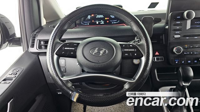Hyundai Staria 2022 — photo 14