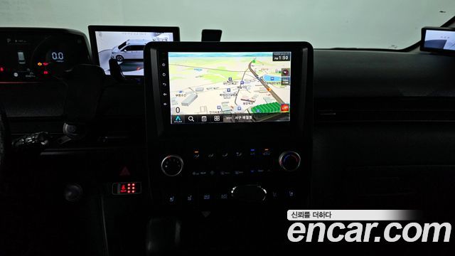 Hyundai Staria 2022 — photo 15
