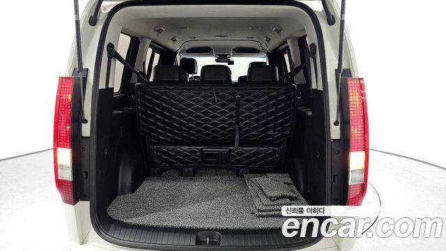 Hyundai Staria 2022 — photo 20