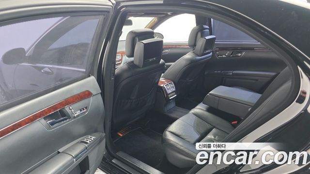 Mercedes-Benz S-Class 2007 — photo 17