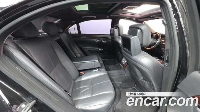 Mercedes-Benz S-Class 2007 — photo 19