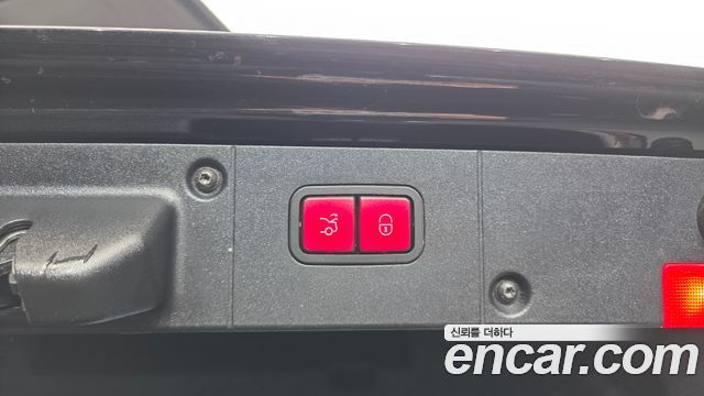 Mercedes-Benz S-Class 2007 — photo 20