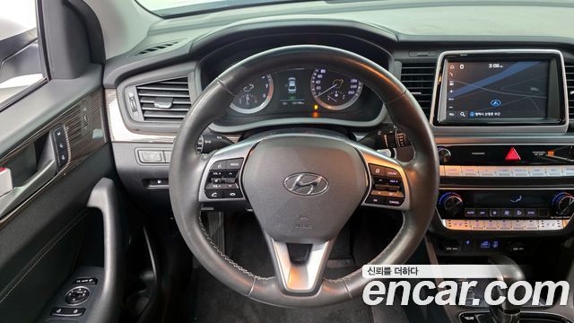 Hyundai Sonata 2019 — photo 13