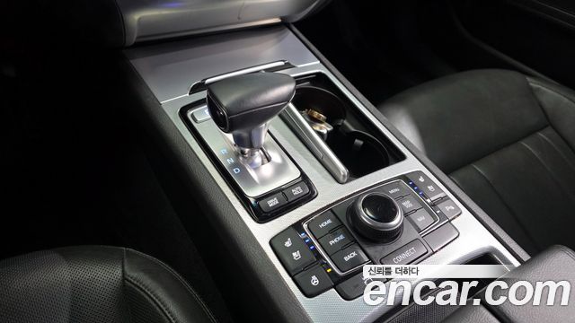 Genesis G80 2018 — photo 9