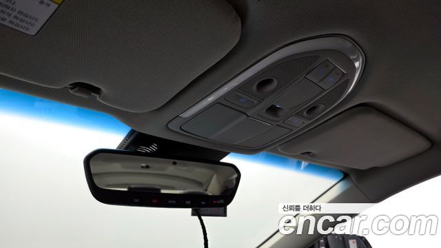 Genesis G80 2018 — photo 18