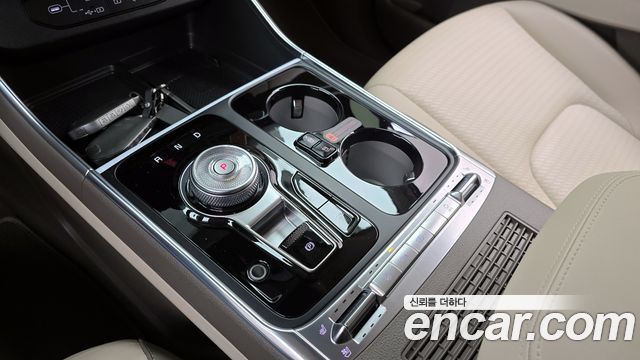 Kia Canival 2024 — photo 9