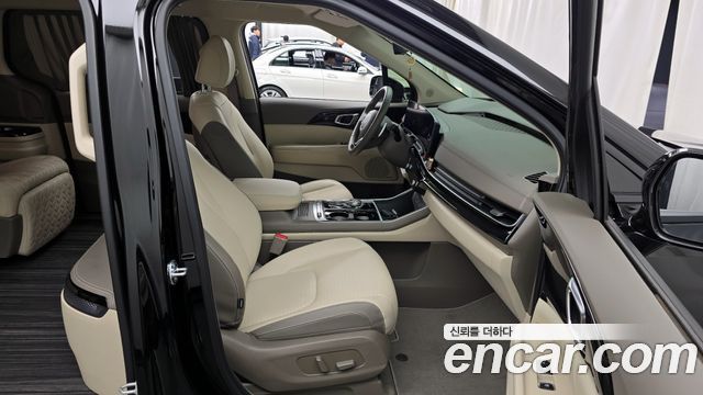 Kia Canival 2024 — photo 11