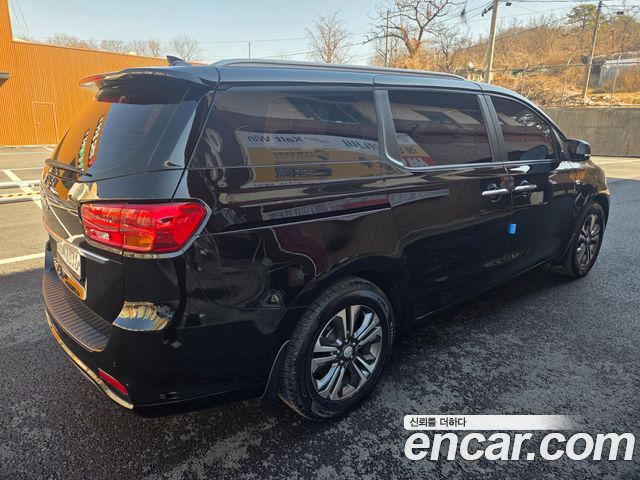 Kia Canival 2019 — photo 5