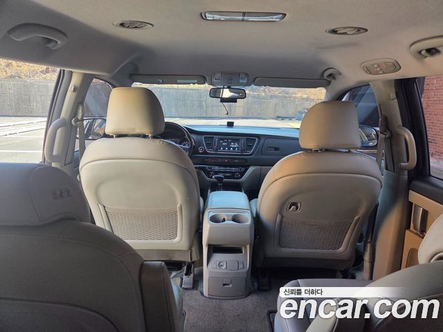 Kia Canival 2019 — photo 13