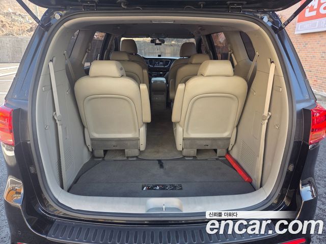 Kia Canival 2019 — photo 19