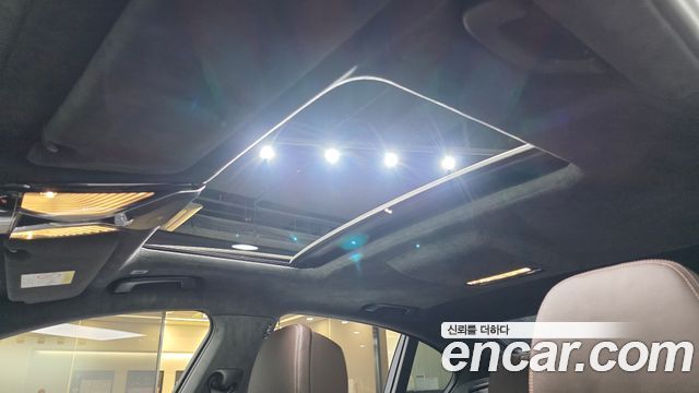 BMW 7-Series 2021 — photo 19