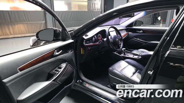 Kia K7 2016 — photo 11