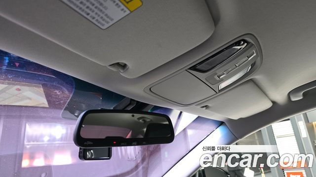 Kia K7 2016 — photo 17