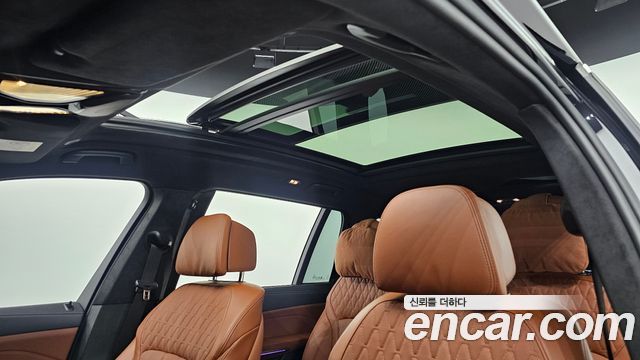 BMW X7 2025 — photo 18