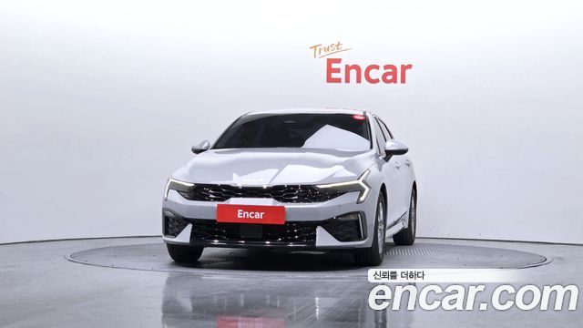 Kia K5 2025 — photo 3