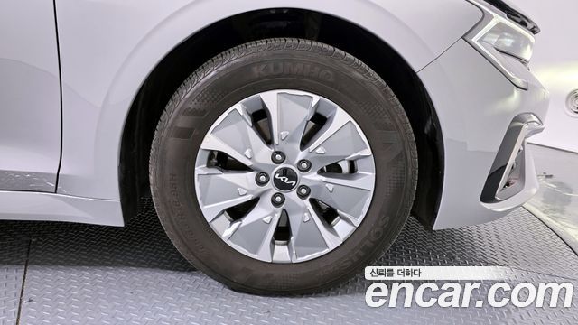 Kia K5 2025 — photo 5