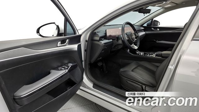 Kia K5 2025 — photo 11
