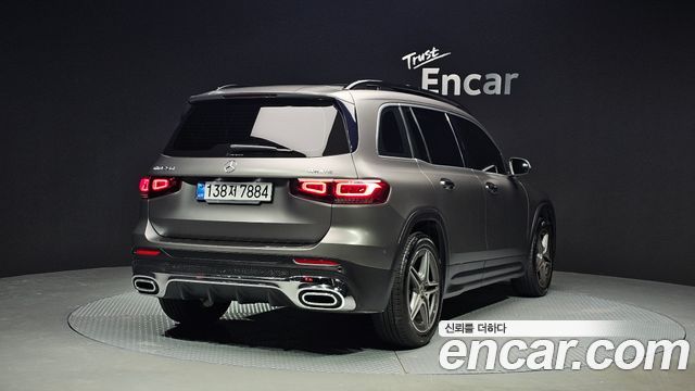 Mercedes-Benz GLB-Class 2021 — photo 2