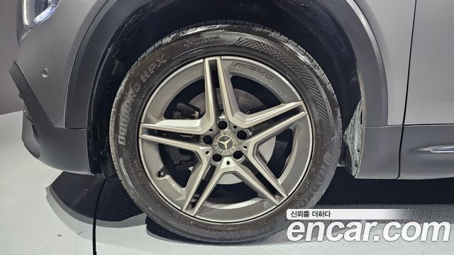 Mercedes-Benz GLB-Class 2021 — photo 5