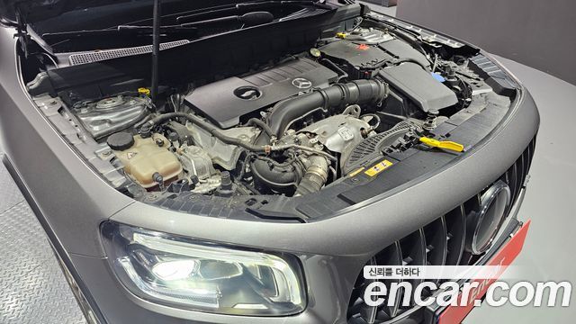 Mercedes-Benz GLB-Class 2021 — photo 6
