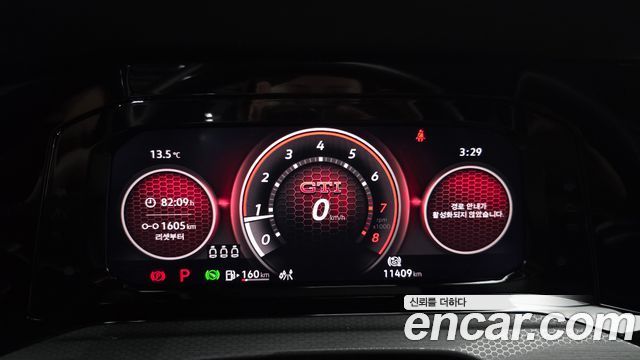 Volkswagen Golf 2023 — photo 8