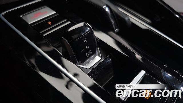 Volkswagen Golf 2023 — photo 9