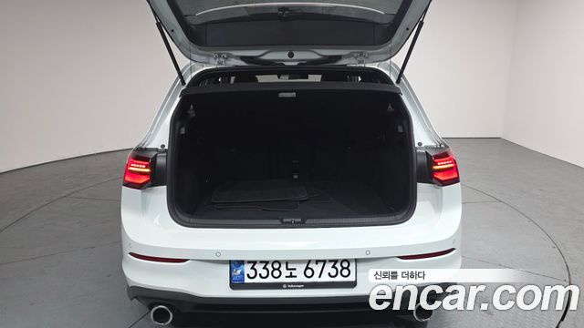 Volkswagen Golf 2023 — photo 20