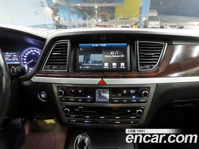 Hyundai Genesis 2014 — photo 13