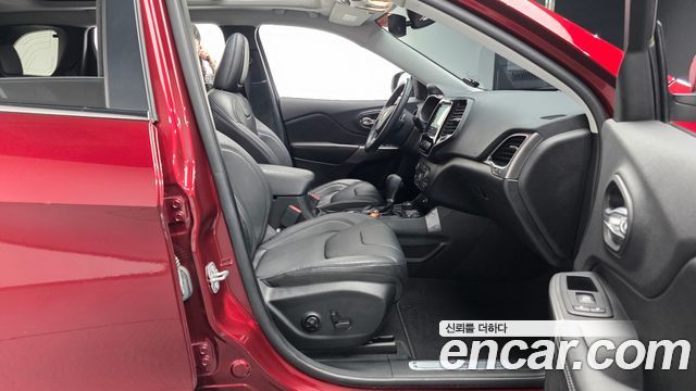 Jeep Cherokee 2020 — photo 10