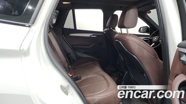 BMW X1 2021 — photo 12