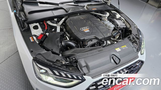 Audi A4 2021 — photo 6