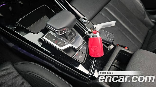 Audi A4 2021 — photo 9