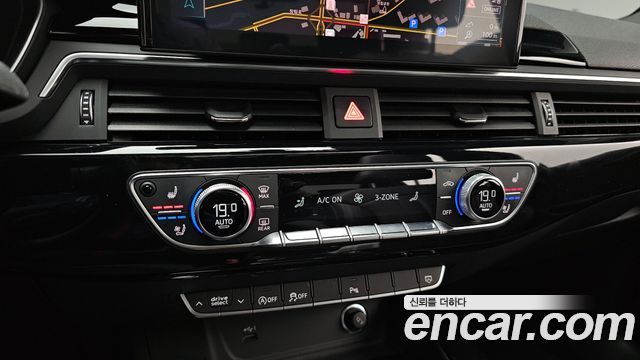 Audi A4 2021 — photo 15