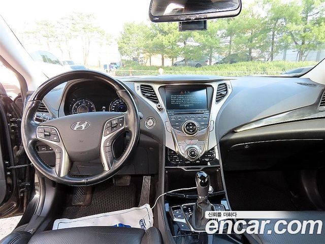 Hyundai Grandeur 2011 — photo 7
