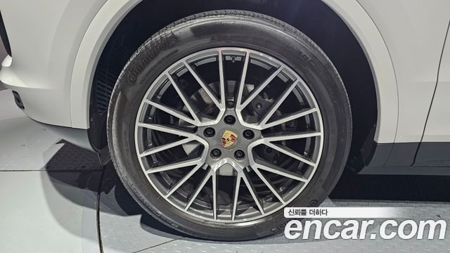 Porsche Cayenne 2021 — photo 5