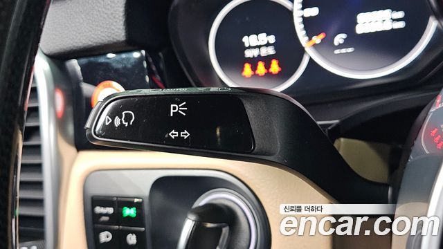 Porsche Cayenne 2021 — photo 9