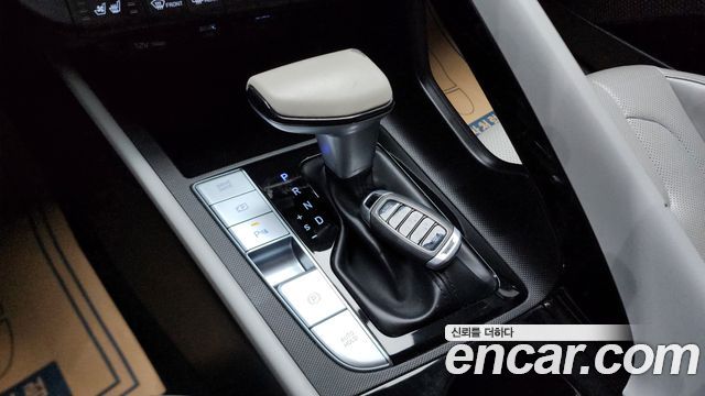 Hyundai AVANTE 2021 — photo 9