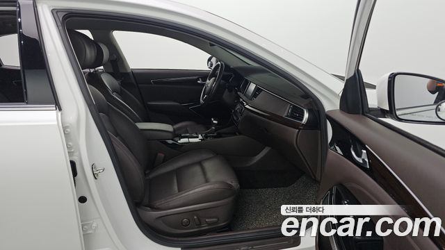 Kia K7 2018 — photo 18